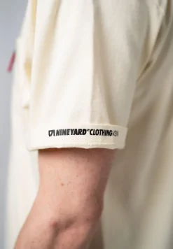 Nineyard T-shirt SIGNATURE Oversize Pocket - Pale Yellow -Lunettes boutique en ligne DSC9220 1800x1800